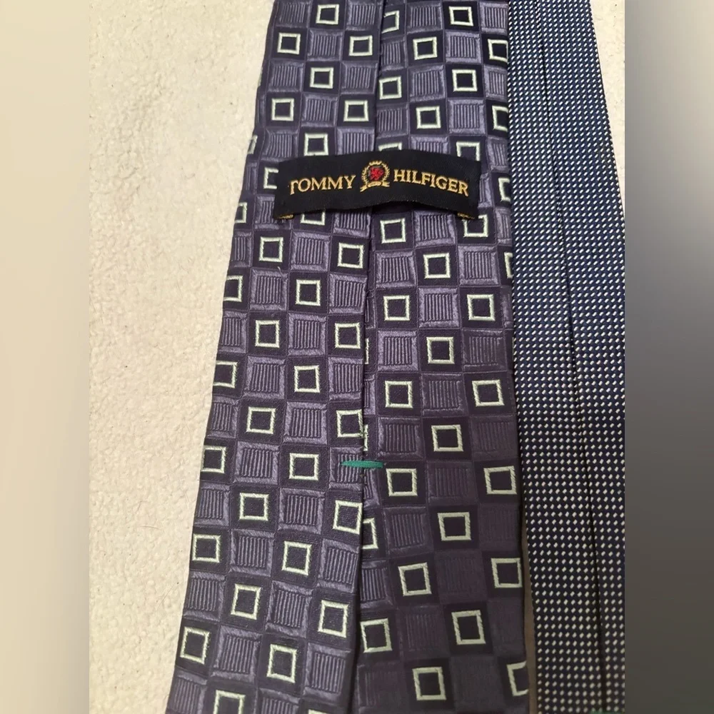 Tommy Hilfiger silk tie